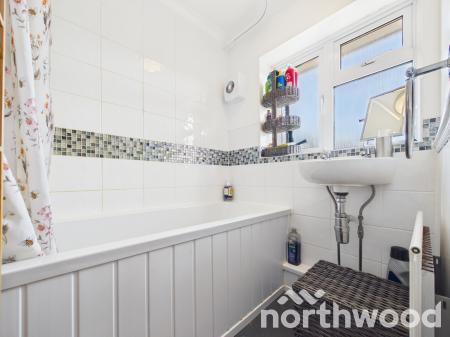3 bedroom Terraced House for sale in Bean Close, Great Chart, Ashford, TN23