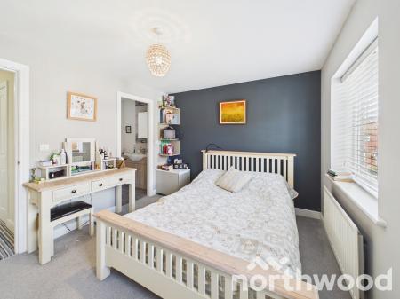 3 bedroom Terraced House for sale in Imperial Way, Singleton, Ashford, TN23