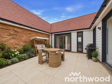 2 bedroom Bungalow for sale in Mill Lane, Smarden, TN27