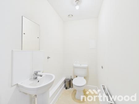 4 bedroom Town house to let in Adams Drive, South Willesborough, Ashford, TN24