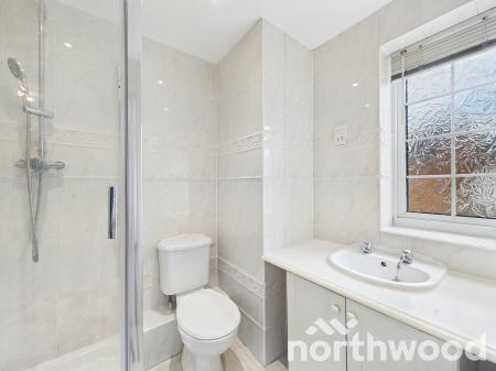 4 bedroom Detached house for sale in Sweetbay Crescent, Godinton Park, Ashford, TN23