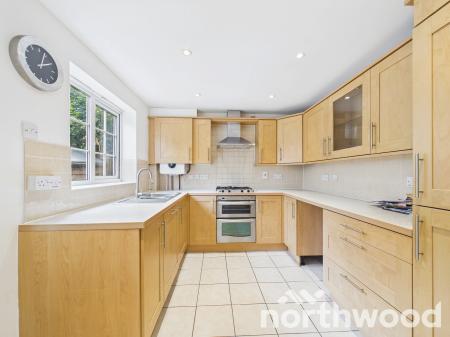 4 bedroom Detached house for sale in Sweetbay Crescent, Godinton Park, Ashford, TN23