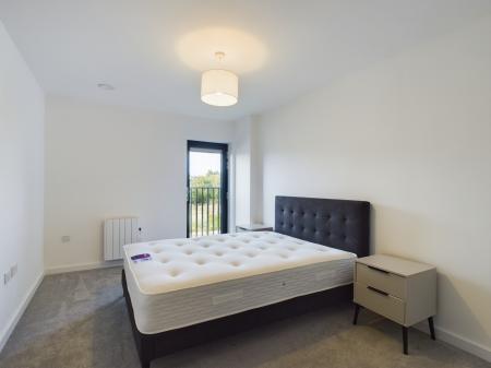 2 bedroom Flat to let in Hampton Place, Ashford, TN23