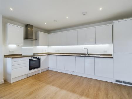 2 bedroom Flat to let in Hampton Place, Ashford, TN23