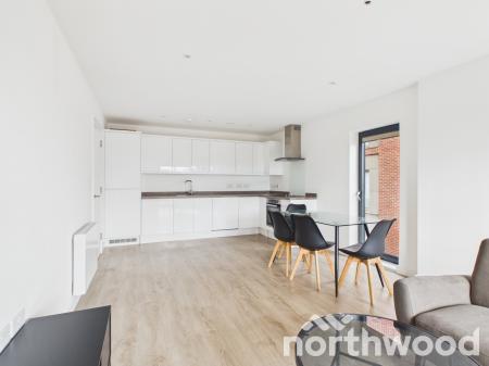 2 bedroom Flat to let in Hampton Place, Ashford, TN23