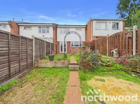3 bedroom Terraced House for sale in Rylands Road, Kennington, Ashford, TN24