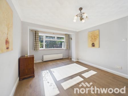 3 bedroom Terraced House for sale in Rylands Road, Kennington, Ashford, TN24
