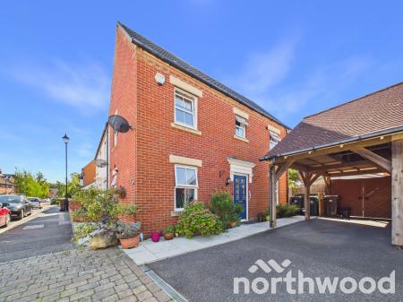 3 bedroom Semi-detached house for sale in Imperial Way, Singleton, Ashford, TN23
