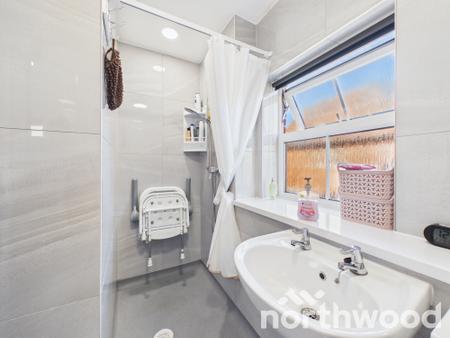 3 bedroom Semi-detached house for sale in Imperial Way, Singleton, Ashford, TN23