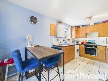 3 bedroom Semi-detached house for sale in Imperial Way, Singleton, Ashford, TN23