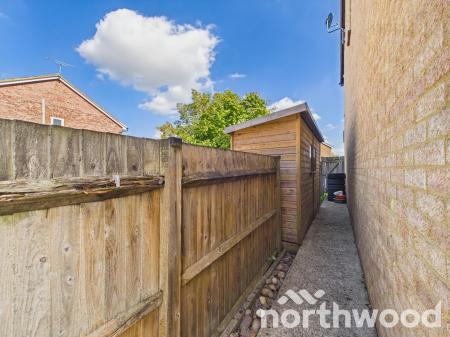 1 bedroom Ground floor maisonette for sale in Lakemead, Singleton, Ashford, TN23