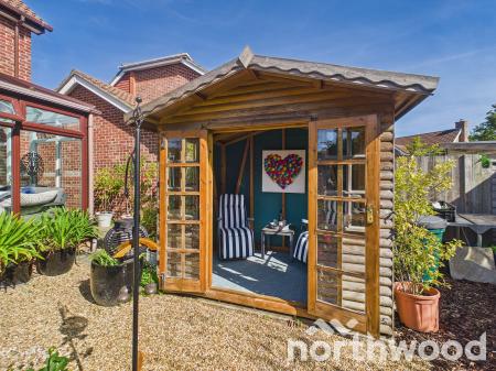 4 bedroom Detached house for sale in New Rectory Lane, Park Farm, Ashford, TN23