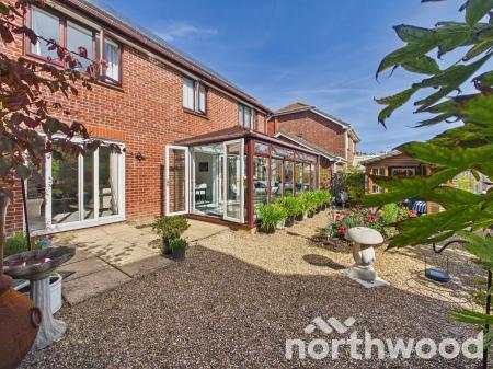 4 bedroom Detached house for sale in New Rectory Lane, Park Farm, Ashford, TN23