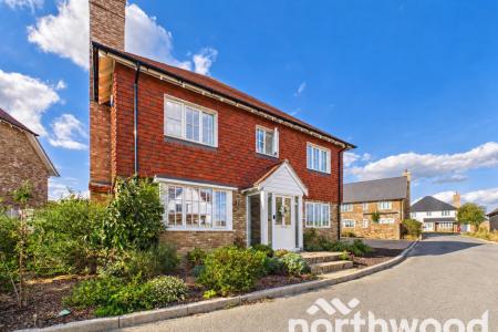 4 bedroom Detached house for sale in Ram Crescent, Chilmington Green, Ashford, TN23