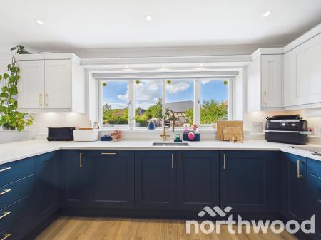 4 bedroom Detached house for sale in Ram Crescent, Chilmington Green, Ashford, TN23