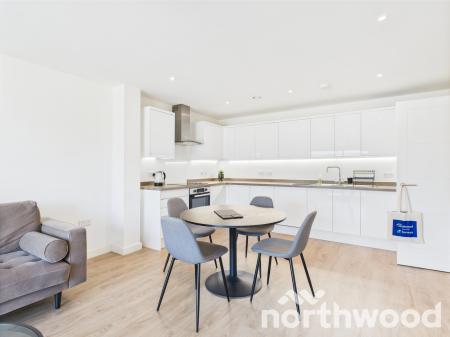 2 bedroom Flat to let in Hampton Place, Ashford, TN23