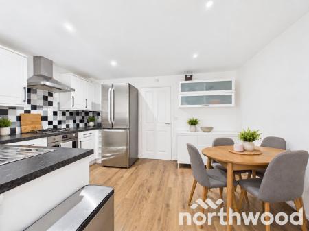 2 bedroom Terraced House for sale in Tunbridge Way, Singleton, Ashford, TN23
