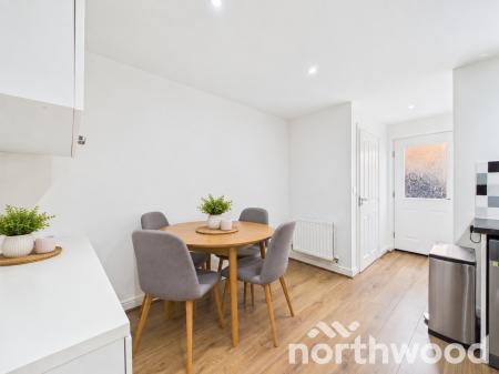 2 bedroom Terraced House for sale in Tunbridge Way, Singleton, Ashford, TN23