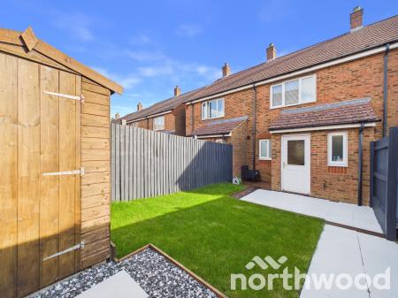 2 bedroom Terraced House for sale in Tunbridge Way, Singleton, Ashford, TN23