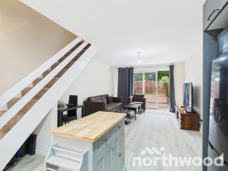 2 bedroom Terraced House for sale in Falcon Way, South Ashford, Ashford, TN23