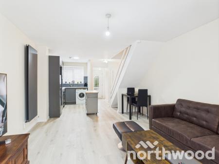2 bedroom Terraced House for sale in Falcon Way, South Ashford, Ashford, TN23