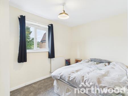 2 bedroom Terraced House for sale in Falcon Way, South Ashford, Ashford, TN23