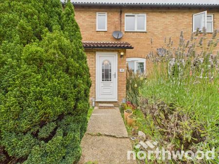 2 bedroom Terraced House for sale in Falcon Way, South Ashford, Ashford, TN23