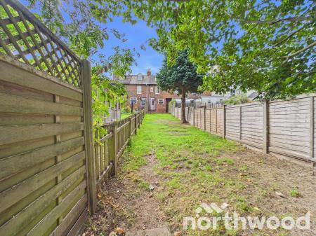 2 bedroom Terraced House for sale in Hardinge Road, Town Centre, Ashford, TN24
