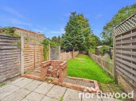 2 bedroom Terraced House for sale in Hardinge Road, Town Centre, Ashford, TN24