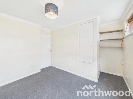 2 bedroom Semi-detached house for sale in Brentwood, Ashford, TN23