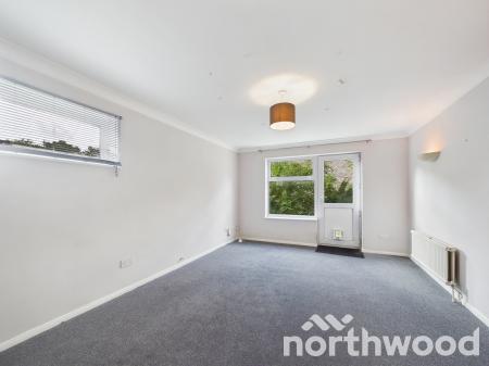 2 bedroom Semi-detached house for sale in Brentwood, Ashford, TN23