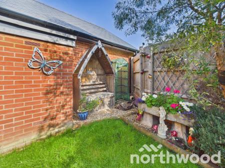 3 bedroom Detached house for sale in Lakeview Gardens, Chilmington Lakes, Ashford, TN23