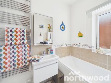3 bedroom Detached house for sale in Lakeview Gardens, Chilmington Lakes, Ashford, TN23