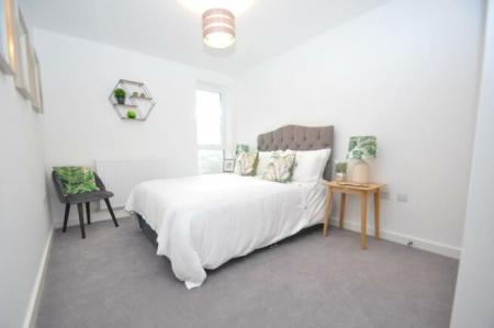1 bedroom Flat to let in Victoria Crescent, La Riviere, Ashford, TN23