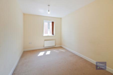 2 bedroom Flat to let in Running Foxes Lane, Singleton, Ashford, TN23