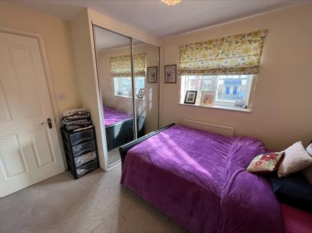 3 bedroom Detached house to let in Wallis Road, Ashford, Ashford, TN24