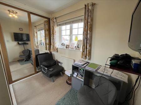 3 bedroom Detached house to let in Wallis Road, Ashford, Ashford, TN24