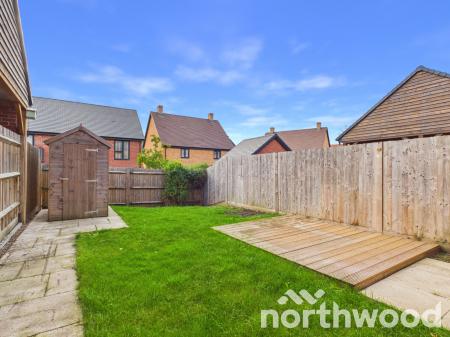 4 bedroom Semi-detached house to let in Heritage Road, Ashford, Ashford, TN25
