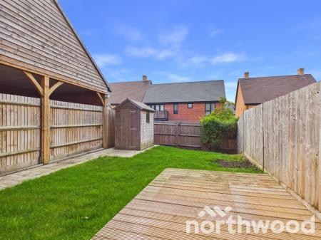 4 bedroom Semi-detached house to let in Heritage Road, Ashford, Ashford, TN25