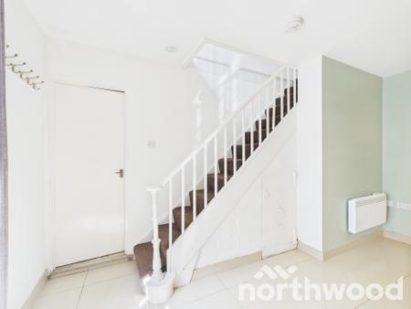 1 bedroom Flat to let in Sandgate High Street, Sandgate, CT20