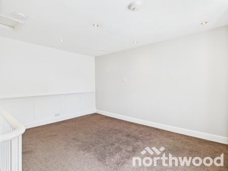 1 bedroom Flat to let in Sandgate High Street, Sandgate, CT20