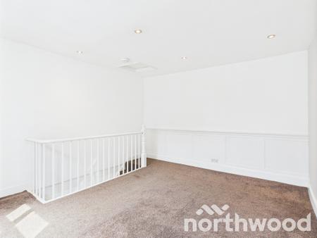 1 bedroom Flat to let in Sandgate High Street, Sandgate, CT20