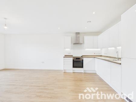 2 bedroom Flat to let in Hampton Place, Victoria Way, Ashford, TN23