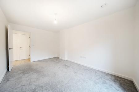 2 bedroom Flat to let in Hampton Place, Ashford, Ashford, TN23