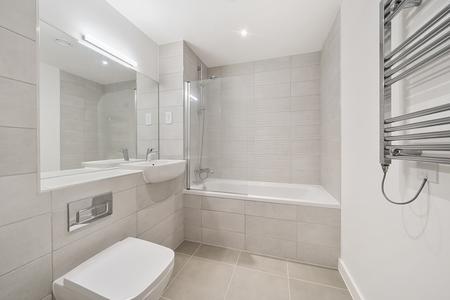 2 bedroom Flat to let in Hampton Place, Ashford, Ashford, TN23