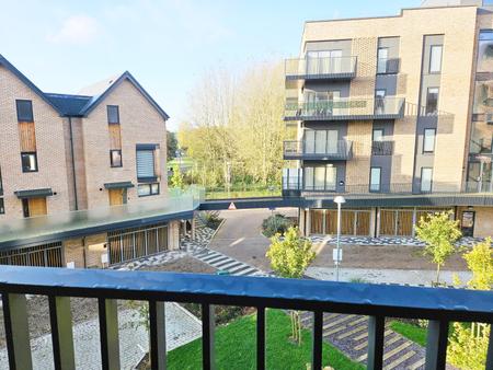2 bedroom Flat to let in Hampton Place, Ashford, Ashford, TN23