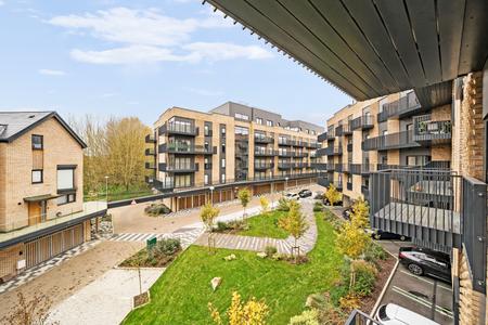 2 bedroom Flat to let in Hampton Place, Ashford, Ashford, TN23