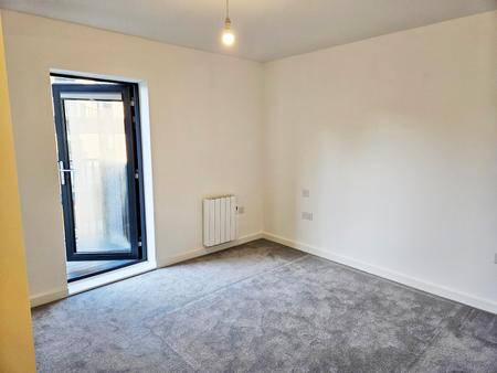 2 bedroom Flat to let in Hampton Place, Ashford, Ashford, TN23