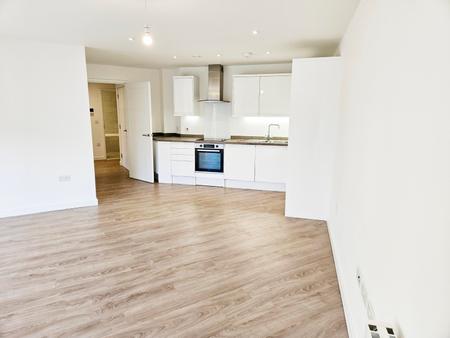 2 bedroom Flat to let in Hampton Place, Ashford, Ashford, TN23