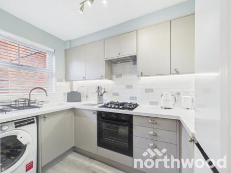 2 bedroom Terraced House for sale in Gravelly Field, Singleton, Ashford, TN23